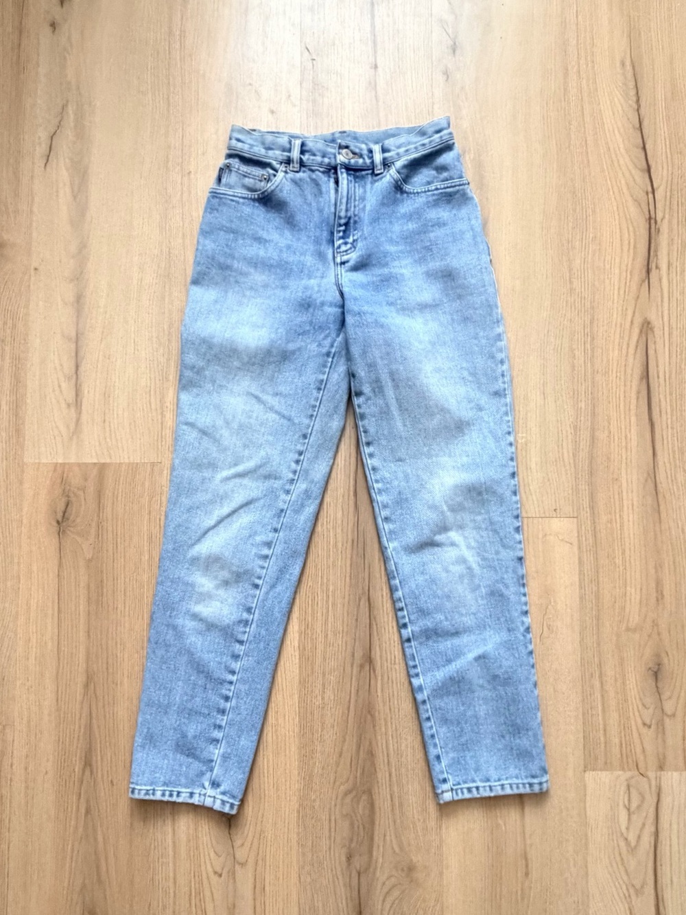 Vintage High-Waist Ralph Lauren 
Women’s Jeans